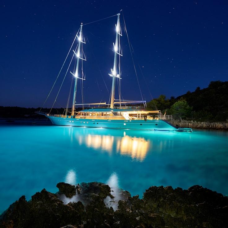 Lifestyle on the yacht captured